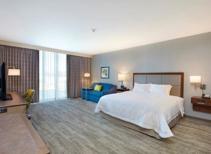 Hampton Inn & Suites Sacramento at Csus