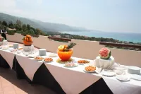 Hotel Scoglio Del Leone Hotels in Briatico