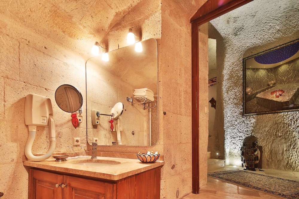 Cappadocia Cave Suites