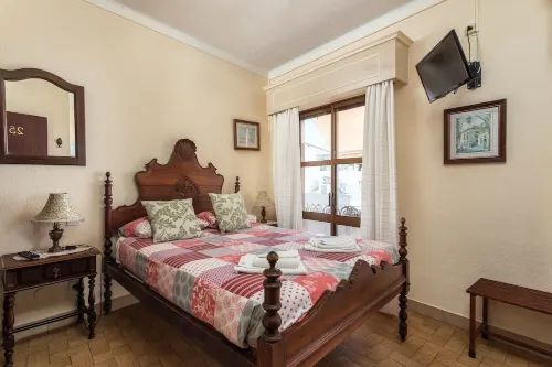 Al - Alojamento Local Pension Bicuar Hotels in Fuseta