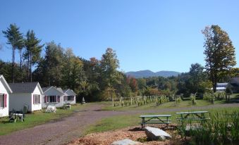 The Cabins at Autumn Mountain Winery