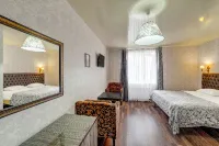Gold Hotel