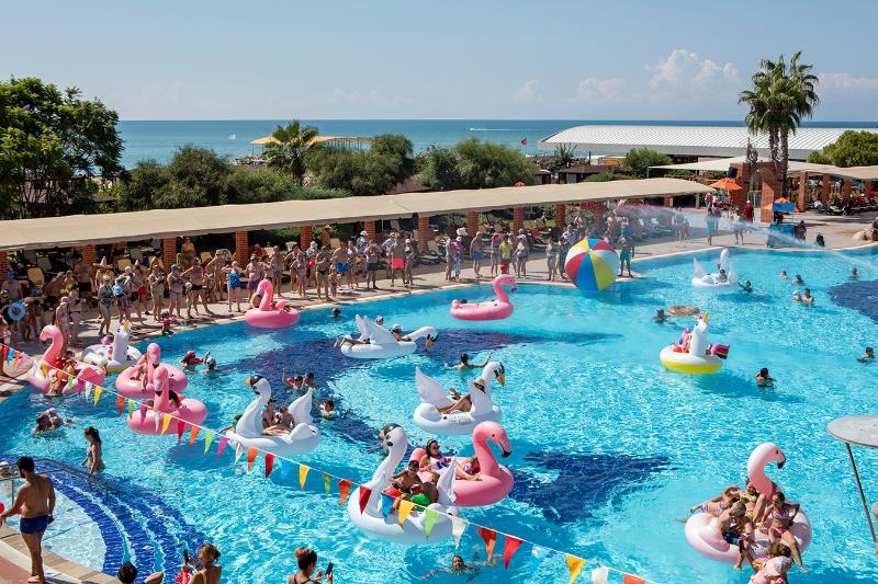 Maritim Pine Beach Resort Belek