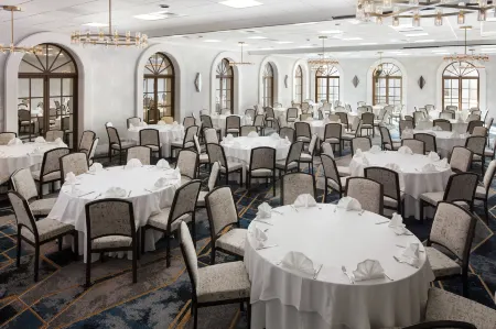 Hotel Dena, Pasadena Los Angeles, a Tribute Portfolio Hotel