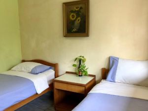 3 Bedrooms at Villa Anjasmoro C