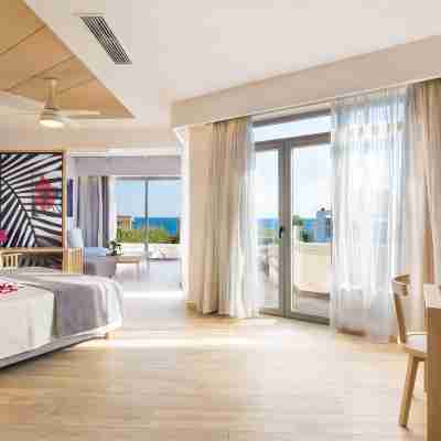 Oscar Suites & Village Rooms