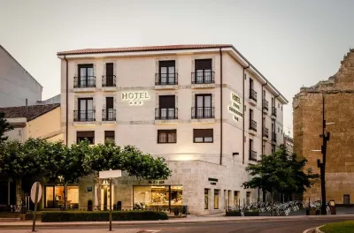 Hotel Puerta Ciudad Rodrigo Hotels near Centro Interpretación de los Mares Antiguos de Monsagro