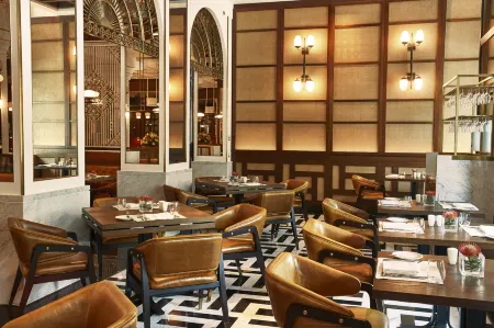 The Capitol Kempinski Hotel Singapore Отели рядом с достопримечательностью «Telok Ayer Street»