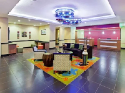 La Quinta Inn & Suites by Wyndham Tulsa - Catoosa Route 66 Hotels in Catoosa