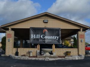 Hill Country Inn and Suite