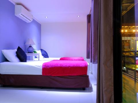 Hua Hin in Boxes Resort