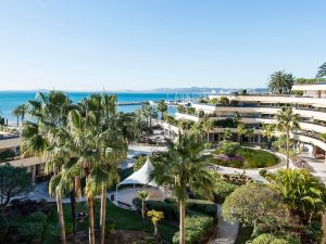 Holiday Inn Nice - Saint Laurent Du Var, an IHG Hotel