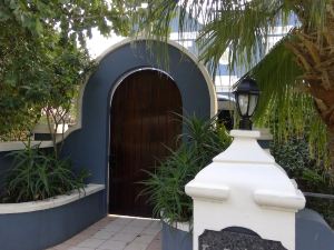 Bermuda Villa Guest House