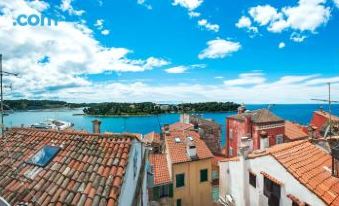 Studio Oscar IV with Terrace and Seaview