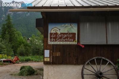 Public Areas Le Refuge de Serre-Chevalier, Dans un Esprit Chalet, Commune de Le Monêtier-Les-Bains Photo