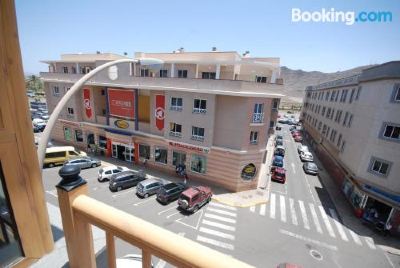 Apartment with Balcony Beach Holiday Home Fue Photo