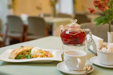 Будапешт Отели рядом с достопримечательностью «Храм Василия Блаженного»