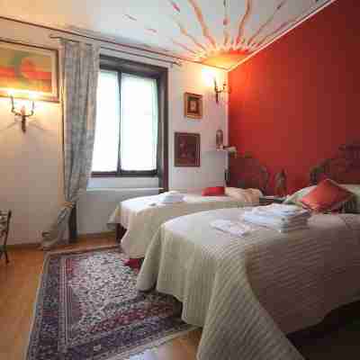 Villa Sofia Luxury Home Between Como and MIlano Rooms