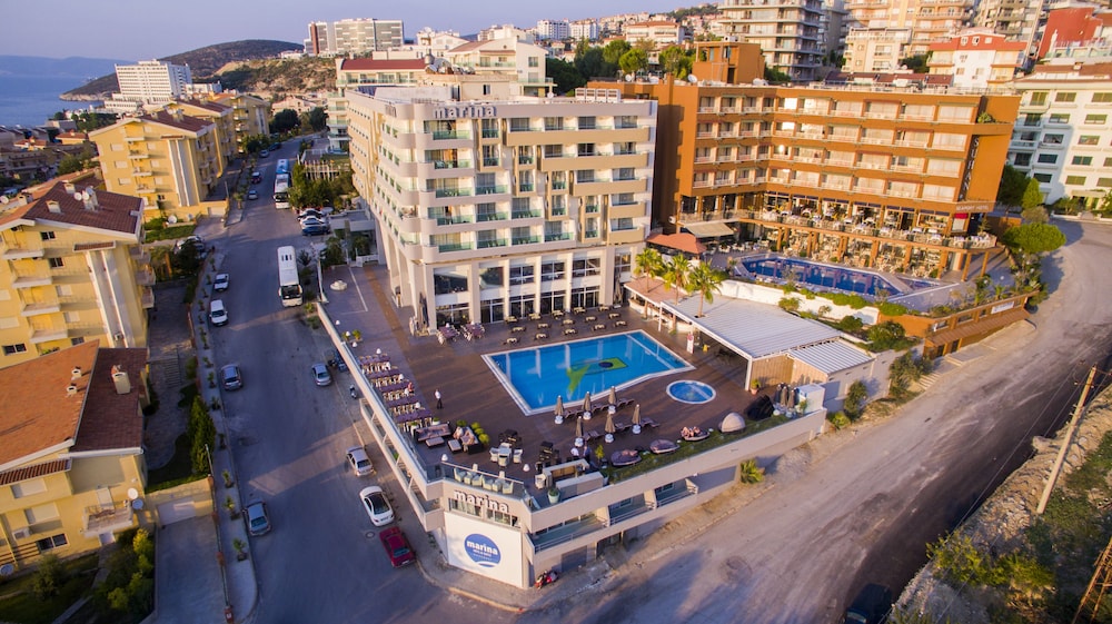 Marina Hotel & Suites Kusadasi