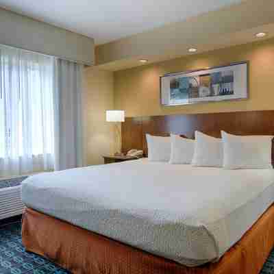 Fairfield Inn & Suites Jacksonville Airport Rooms