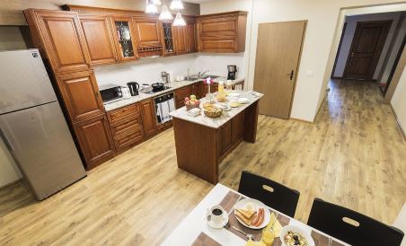 Suitetrails - Azara Bed and Breakfast
