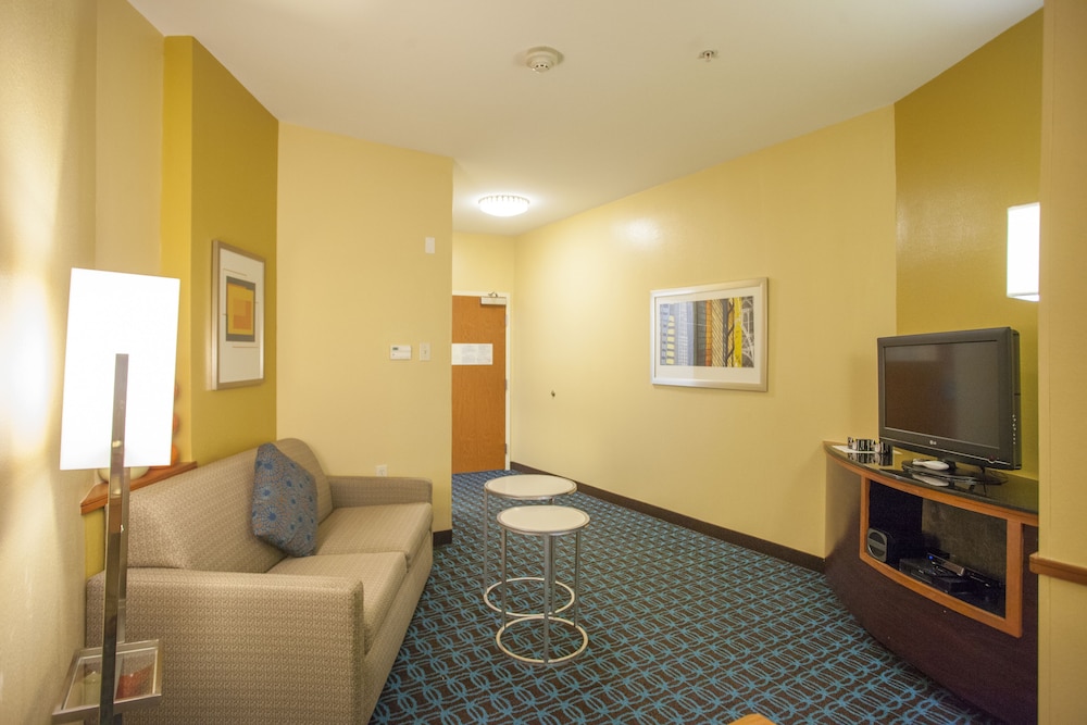 Fairfield Inn & Suites Houston Channelview