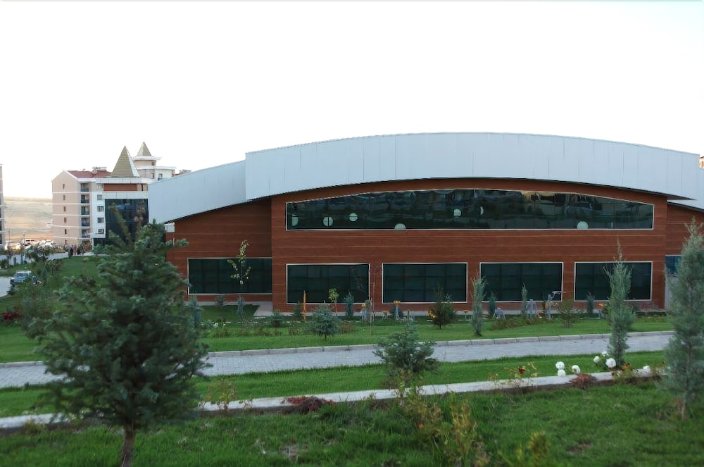 Grand Ozgul Thermal Holiday Village