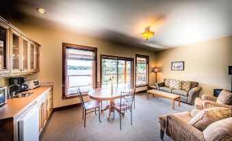 Gowlland Harbour Resort