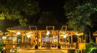 Balkondes Borobudur Hotels in Karangrejo