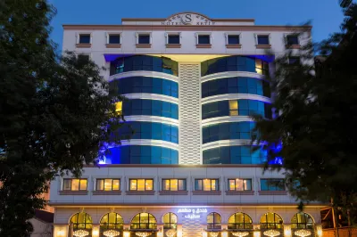Best Western Plus Setif Hôtels à proximité de : Mosquée Fodil El Ouartilani