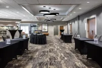 Holiday Inn & Suites des Moines-Northwest Hotels in Urbandale