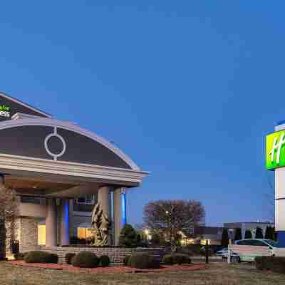 Holiday Inn Express Branford-New Haven Hotel Exterior