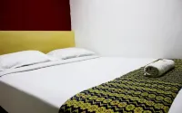 Holiday Hotel Các khách sạn ở 