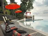 Aiyanar Beach and Dive Resort - Uima-altaat