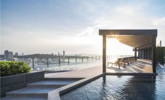 BASE Seaview Apartment Infinity Pool Pattaya City