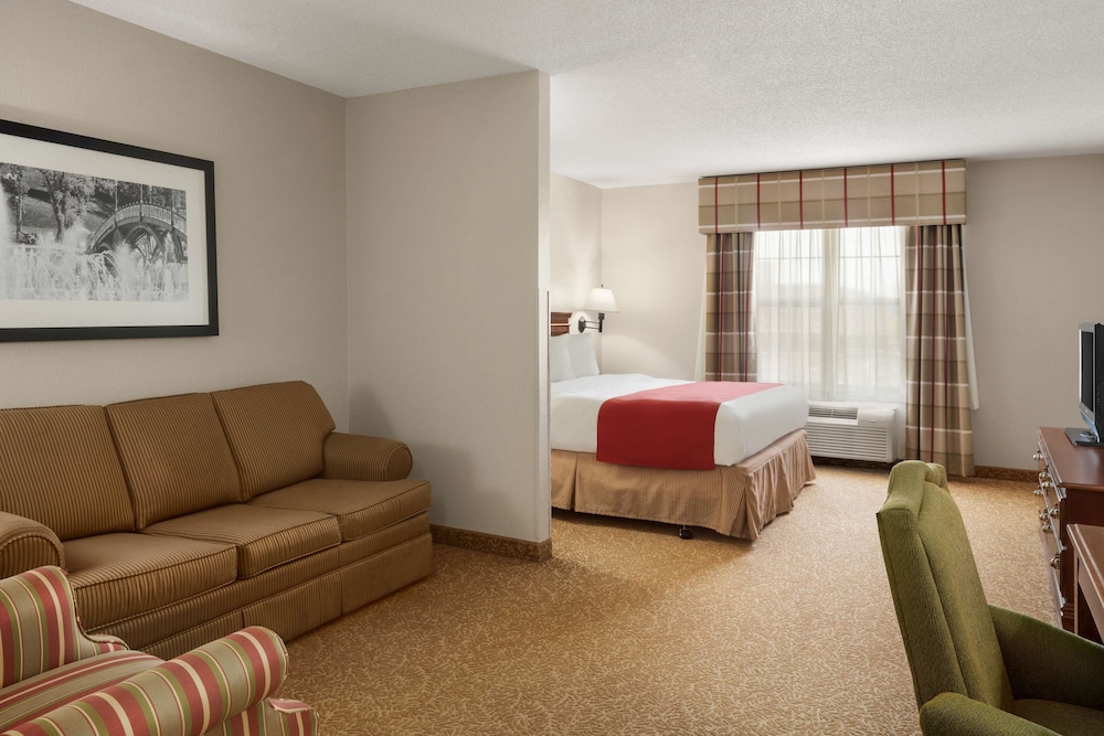 Country Inn & Suites by Radisson, Louisville South, KY