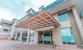 Vaccinated Staff - OYO Flagship 2131 Hotel Binong