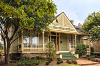 Fort Conde Inn - Mobile Hotel dekat Gulf Coast Exploreum Science Center