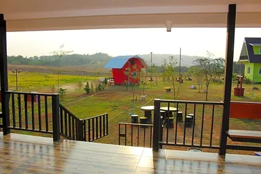 รูปภาพของบ้านกลางเขา