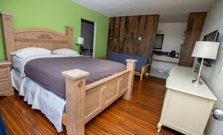 Camrose Motel - Housity