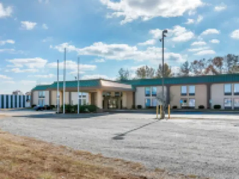 Quality Inn Hotels in Cape Girardeau County