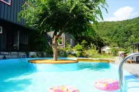 Cheolwon Elephant Pension Hotels in Cheorwon