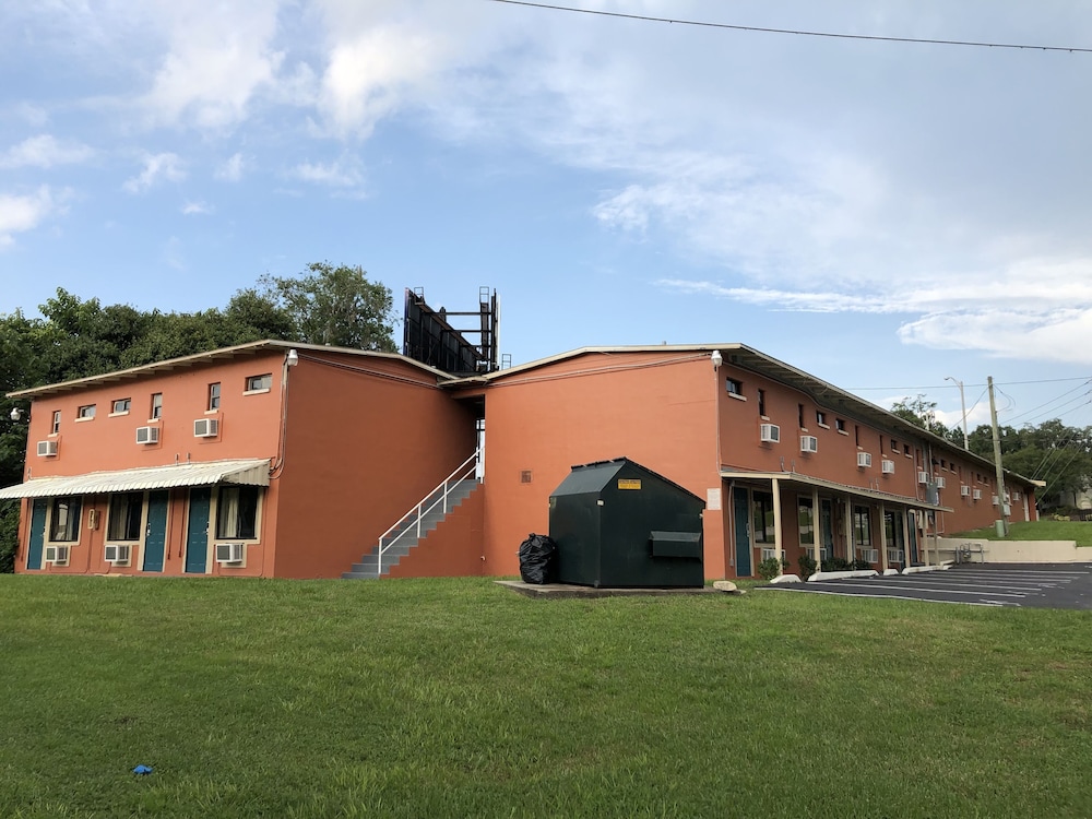 Ocala Cove Motel