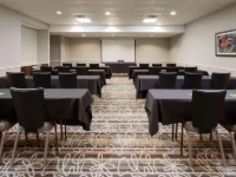 La Quinta Inn & Suites by Wyndham Minneapolis Bloomington W Hotels in Bloomington