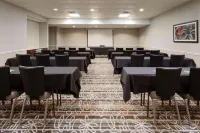 La Quinta Inn & Suites by Wyndham Minneapolis Bloomington W