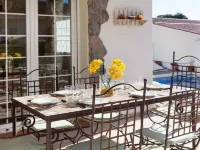 Villa Capri Hotels near Cala de les Sirenes