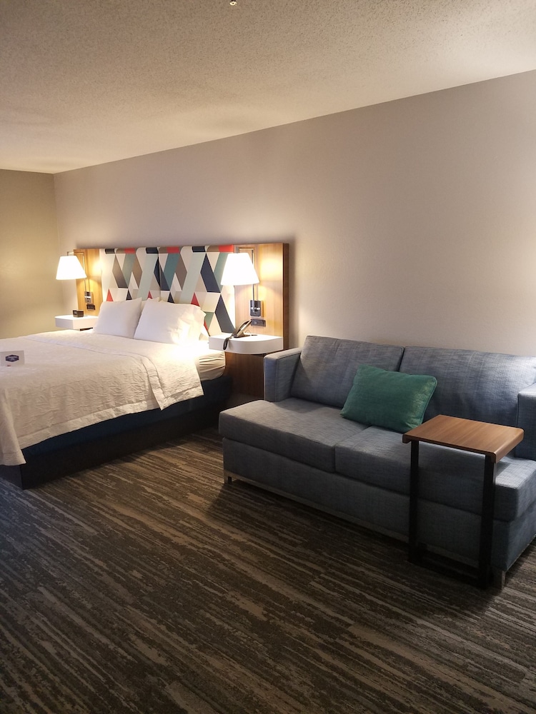 Hampton Inn Kansas City Blue Springs