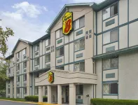 Super 8 by Wyndham Stamford/New York City Area Hotels in Stamford