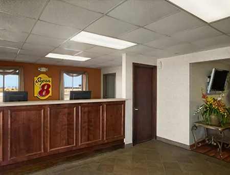 Super 8 by Wyndham Charleston/Sikeston East MO Отели в г. Кайро