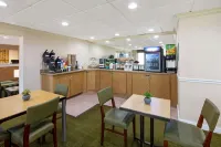 La Quinta Inn & Suites by Wyndham Sawgrass - Frühstück